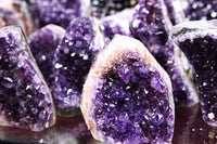 https://spirituallymade.myshopify.com/geodes